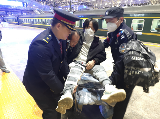 上海三队：情暖旅途，爱在南沪